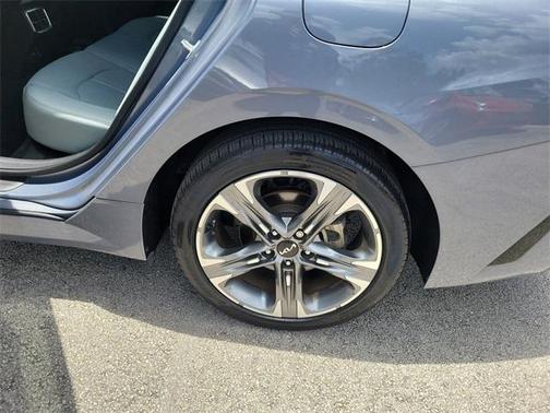 2023 Kia K5 EX