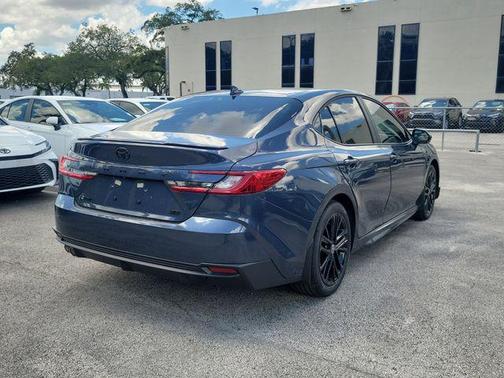 Dark Cosmos 2026 Toyota Camry SE