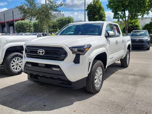 2025 Toyota Tacoma SR5