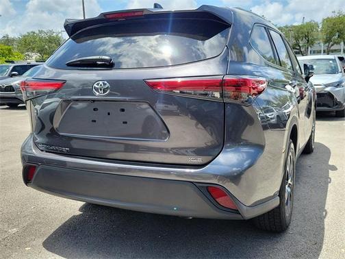 2023 Toyota Highlander XLE