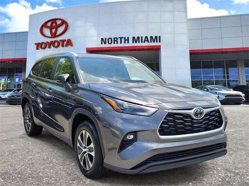 2023 Toyota Highlander XLE