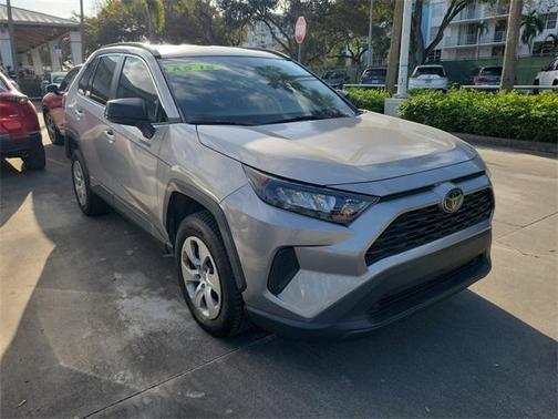 2020 Toyota RAV4 LE