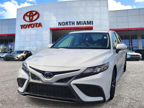 2023 Toyota Camry SE