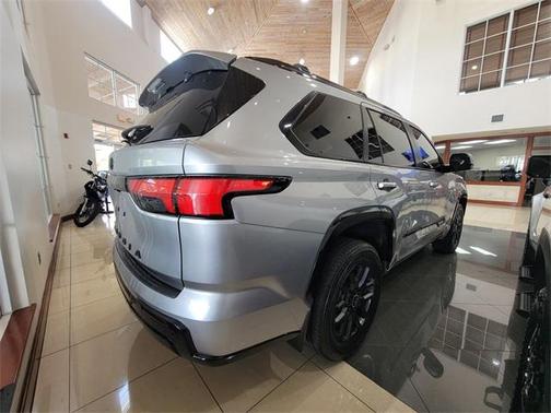 2024 Toyota Sequoia Platinum