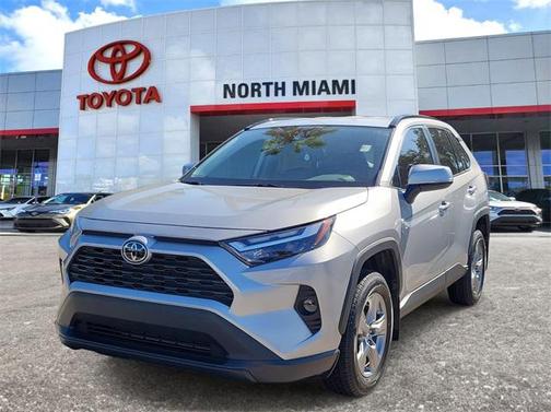 2024 Toyota RAV4 XLE