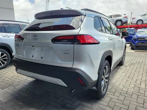 2025 Toyota Corolla Cross XLE
