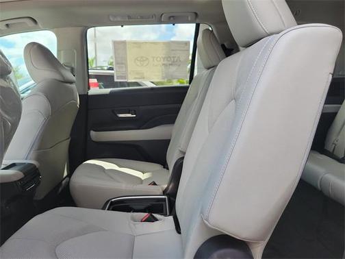 2025 Toyota Grand Highlander Limited