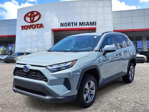 2022 Toyota RAV4 Hybrid XLE