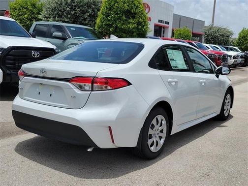 2025 Toyota Corolla LE
