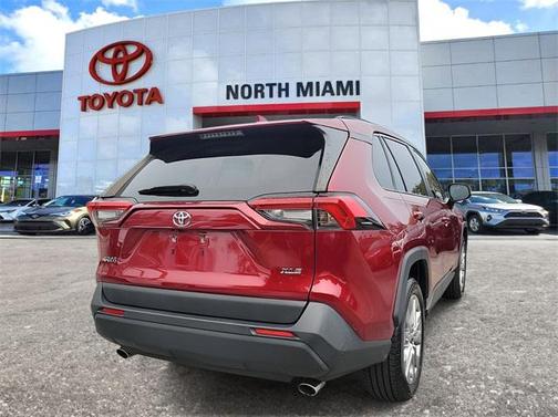 2021 Toyota RAV4 XLE Premium