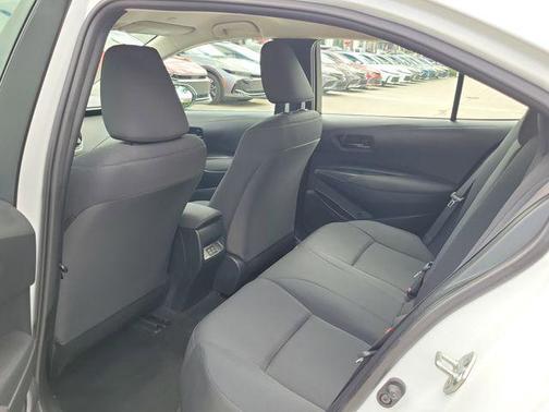 Ice 2024 Toyota Corolla LE