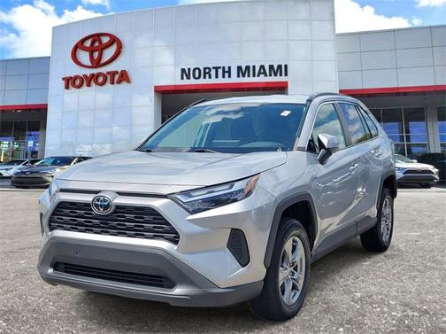 2022 Toyota RAV4 XLE