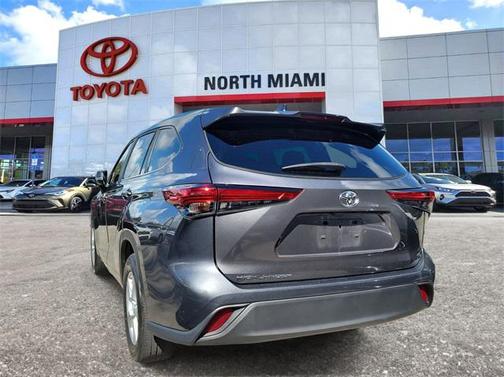 2023 Toyota Highlander Platinum