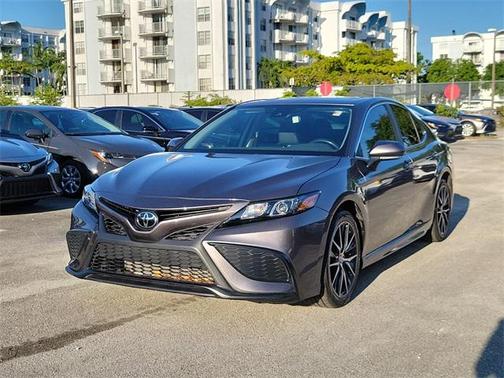 2024 Toyota Camry SE