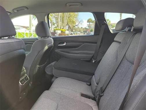 2023 Hyundai SANTA FE SE
