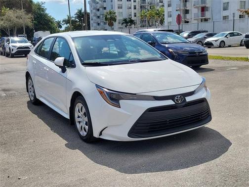 2025 Toyota Corolla LE