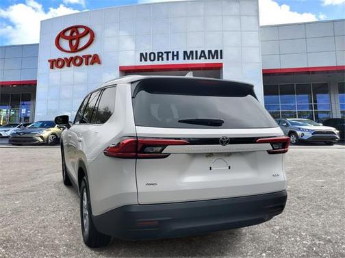 2024 Toyota Grand Highlander XLE