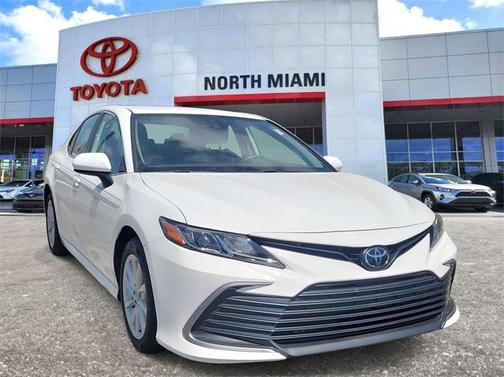 2022 Toyota Camry LE
