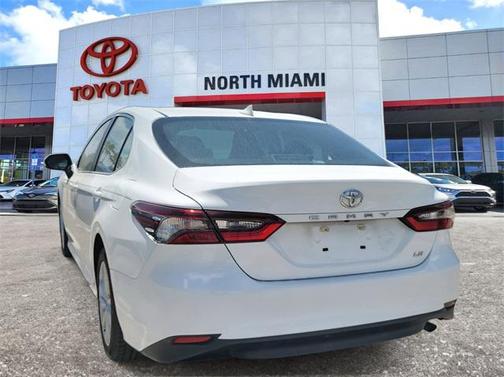 2022 Toyota Camry LE
