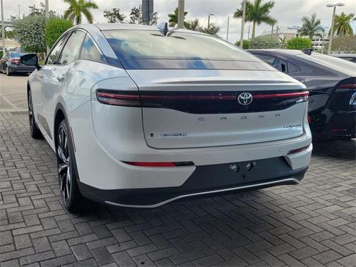 2026 Toyota Crown Platinum