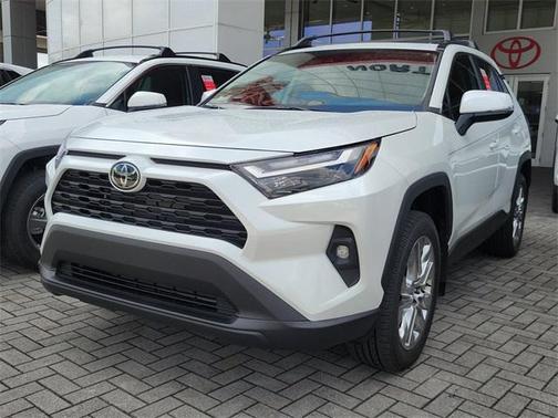 2025 Toyota RAV4 XLE Premium