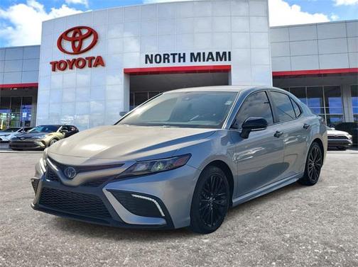 2022 Toyota Camry SE