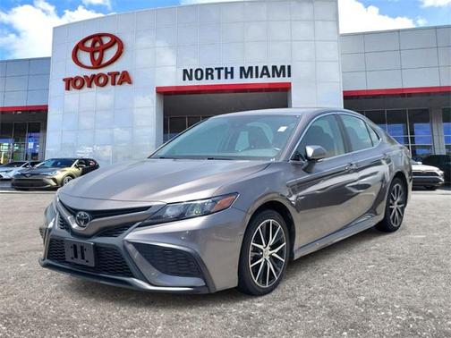 2023 Toyota Camry SE