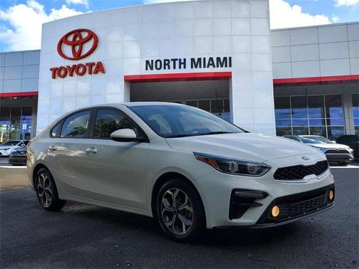 Clear White 2021 Kia Forte LXS