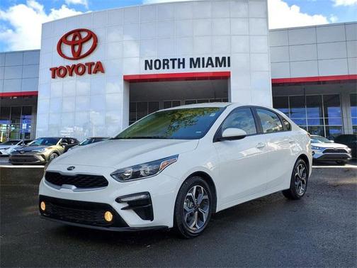 Clear White 2021 Kia Forte LXS