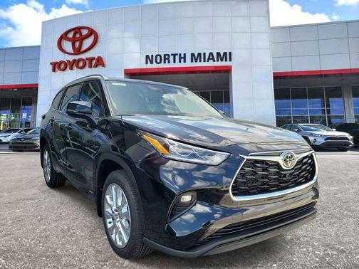 Midnight Black Metallic 2026 Toyota Highlander Hybrid Limited