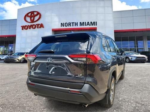 2024 Toyota RAV4 Hybrid LE