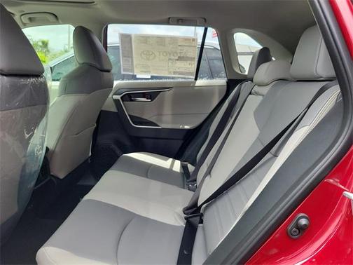 2025 Toyota RAV4 Hybrid XLE Premium