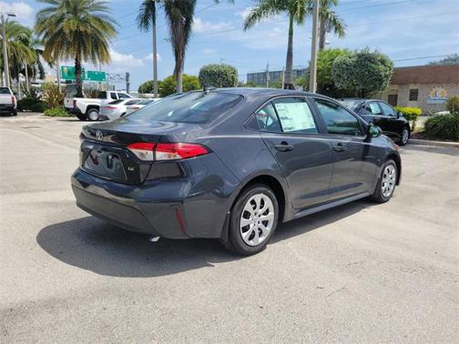2025 Toyota Corolla LE