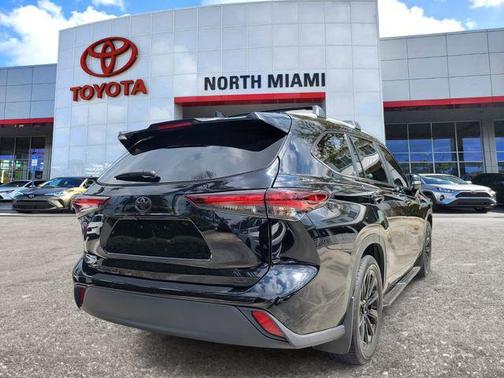 2024 Toyota Highlander XLE