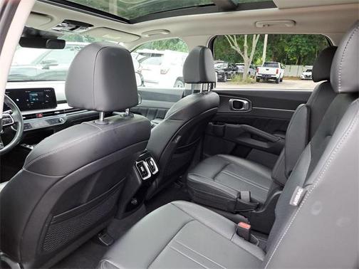 2024 Kia Sorento SX