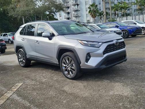 2025 Toyota RAV4 XLE Premium