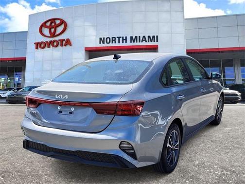 2022 Kia Forte LXS