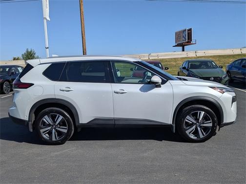 2024 Nissan Rogue SL