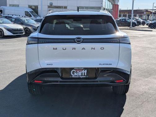 White / Black 2026 Nissan Murano Platinum