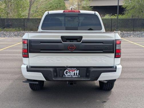Glacier White 2026 Nissan Frontier PRO-4X