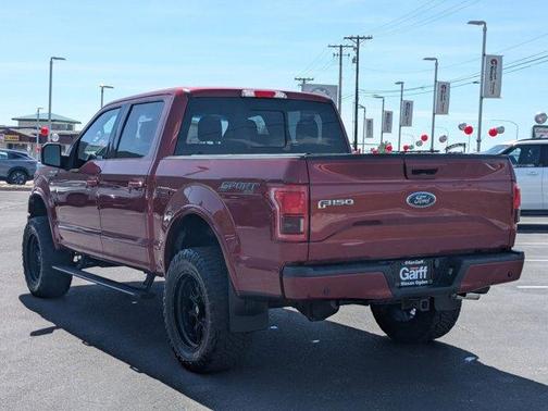 Ruby Red Metallic Tinted Clearcoat 2017 Ford F-150 Lariat