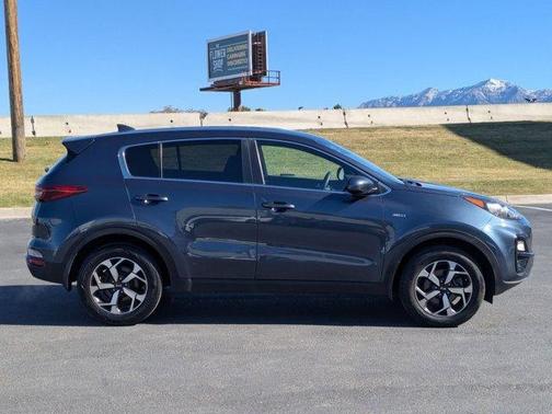 Pacific Blue 2020 Kia Sportage LX