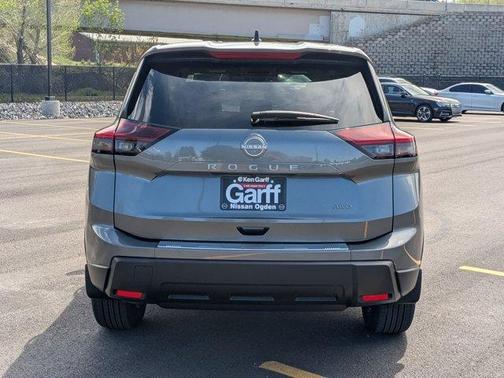 Gun Metallic 2026 Nissan Rogue SV