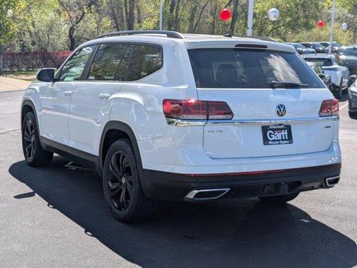 Pure White 2022 Volkswagen Atlas 3.6L SE w/Technology