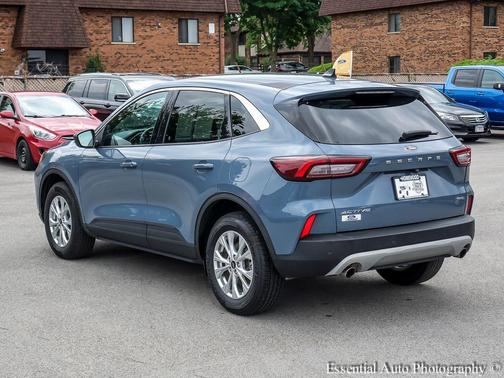 VAPOR BLUE METALLIC 2023 Ford Escape Active