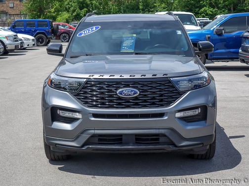 CARBONIZED GRAY METALLIC 2024 Ford Explorer ST-Line