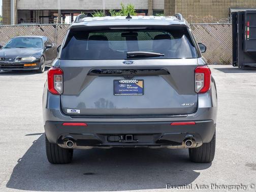 CARBONIZED GRAY METALLIC 2024 Ford Explorer ST-Line