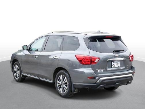 Gun Metallic 2020 Nissan Pathfinder SL 4WD