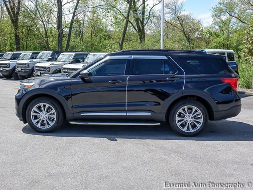 AGATE BLACK METALLIC 2020 Ford Explorer XLT