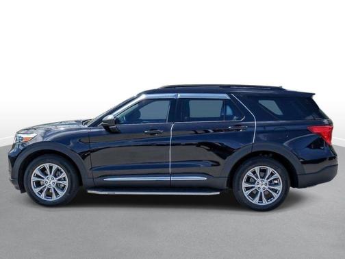 AGATE BLACK METALLIC 2020 Ford Explorer XLT